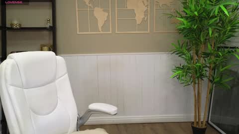 Snapshot of selinesole_ chatting on January 23, 5:10 pm Seline online show from January 23, 5:10 pm