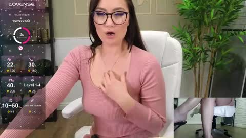 Snapshot of selinesole_ chatting on February 25, 8:30 pm Seline online show from February 25, 8:30 pm