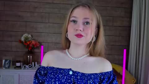 SelinSwarovski online show from February 10, 4:36 pm