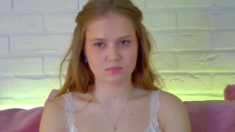 SelinSwarovski online show from February 19, 7:10 pm