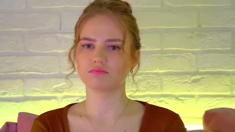 SelinSwarovski online show from February 22, 5:00 pm