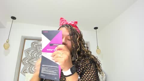 Snapshot of selket_ chatting on February 3, 10:47 am Selket online show from February 3, 10:47 am