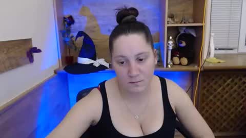 Sellavix online show from October 30, 8:09 pm