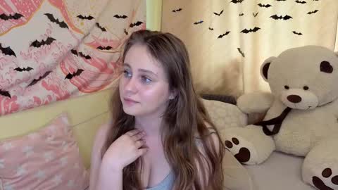 Snapshot of sellyahouston chatting on November 12, 8:04 am Sellya online show from November 12, 8:04 am