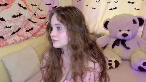 Snapshot of sellyahouston chatting on November 27, 9:11 am Sellya online show from November 27, 9:11 am