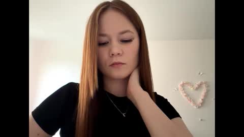 Lily online show from June 5, 6:31 am