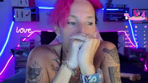 Selvaggia Del Caribe online show from October 6, 4:15 pm