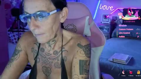 Selvaggia Del Caribe online show from May 2, 6:24 pm