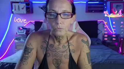 Snapshot of selvaggia_del_caribe chatting on May 28, 6:49 pm Selvaggia Del Caribe online show from May 28, 6:49 pm