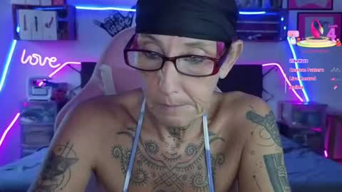 Selvaggia Del Caribe online show from July 23, 4:16 pm