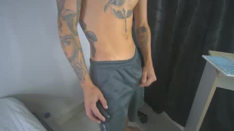 sem_alas online show from February 22, 10:52 pm