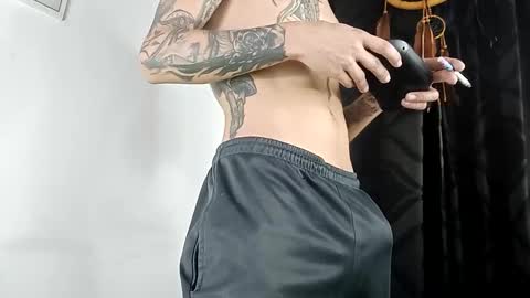 sem_alas online show from November 1, 12:23 am