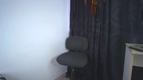 sem_alas online show from February 21, 10:55 pm