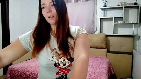 Snapshot of semisweetdream chatting on June 2, 6:15 am Next stream 2912 GMT2 online show from June 2, 6:15 am