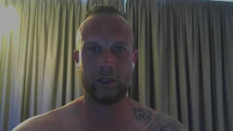 Snapshot of sence08 chatting on May 1, 3:49 pm sence08 online show from May 1, 3:49 pm