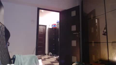 Snapshot of senorneby chatting on February 9, 5:39 pm senorneby online show from February 9, 5:39 pm