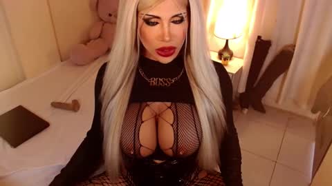 unstappable queen kate online show from October 25, 4:53 am