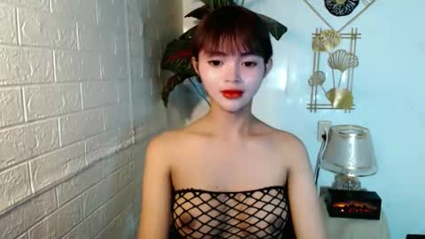 sensational_yeng online show from June 10, 6:18 pm