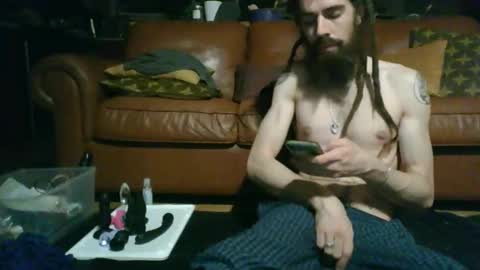 Snapshot of sensisubcei chatting on May 4, 2:18 am sensiswitch online show from May 4, 2:18 am