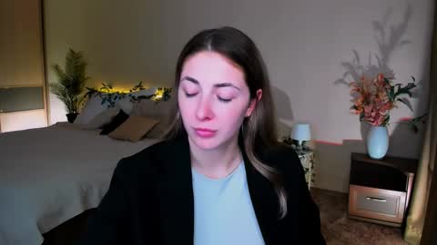 sensitiveheartt online show from September 15, 7:58 pm