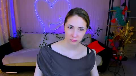 Snapshot of sensitiveheartt chatting on May 22, 11:38 am sensitiveheartt online show from May 22, 11:38 am