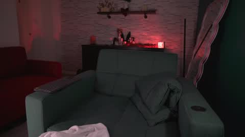 Jasmine online show from January 4, 4:11 pm