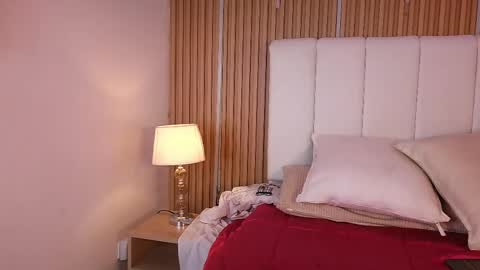 Snapshot of sensual_kim77 chatting on May 20, 1:06 pm Sensual Kim77 online show from May 20, 1:06 pm
