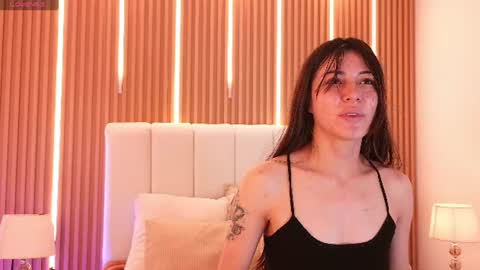 Snapshot of sensual_kim77 chatting on June 24, 12:48 pm Sensual Kim77 online show from June 24, 12:48 pm