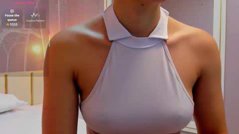 Sophie     online show from October 22, 10:15 am