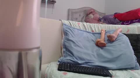 Snapshot of sensualbaby07 chatting on December 27, 9:43 pm I am Hellen online show from December 27, 9:43 pm