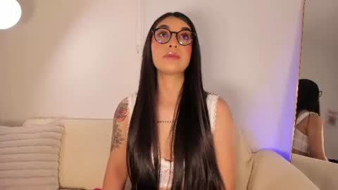 Snapshot of sensualhaven_ chatting on June 29, 11:27 pm sensualhaven_ online show from June 29, 11:27 pm