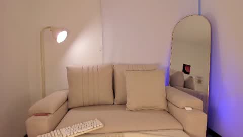 Snapshot of sensualhaven_ chatting on July 22, 11:07 pm sensualhaven_ online show from July 22, 11:07 pm