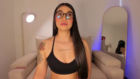 Snapshot of sensualhaven_ chatting on August 7, 11:07 pm sensualhaven_ online show from August 7, 11:07 pm