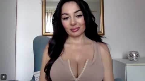 sensuallstella online show from November 28, 8:17 am