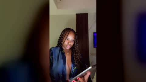 sensualprima online show from December 21, 12:01 pm