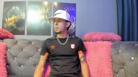 sensualsoulss online show from October 12, 1:43 pm