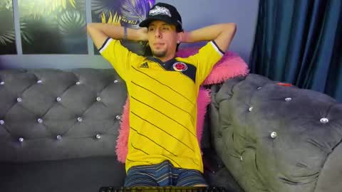 sensualsoulss online show from October 17, 12:41 pm