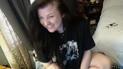 Snapshot of sentfrmheaven chatting on November 22, 2:38 pm Tara online show from November 22, 2:38 pm