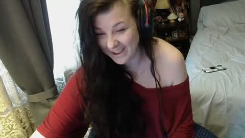 Snapshot of sentfrmheaven chatting on November 28, 1:36 pm Tara online show from November 28, 1:36 pm