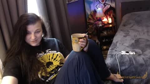Tara online show from April 25, 1:41 pm