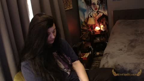 Tara online show from April 30, 1:06 pm