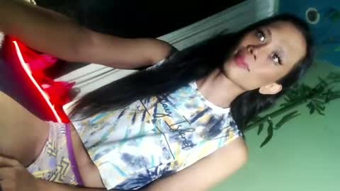 Snapshot of senyora_evangelista chatting on May 12, 12:24 pm senyora_evangelista online show from May 12, 12:24 pm