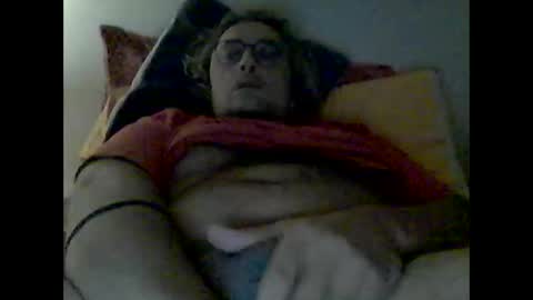 Snapshot of senzapensare chatting on October 5, 7:45 pm senzapensare online show from October 5, 7:45 pm