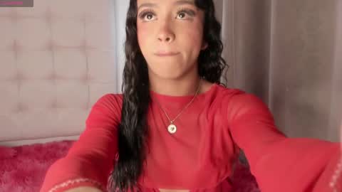Snapshot of sephora_angel chatting on May 25, 11:49 am Sephora online show from May 25, 11:49 am