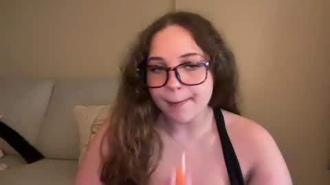Snapshot of seraphinavelvet chatting on July 15, 7:35 am Seraphina online show from July 15, 7:35 am