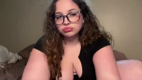 Snapshot of seraphinavelvet chatting on July 21, 5:26 pm Seraphina online show from July 21, 5:26 pm