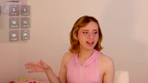 Snapshot of seraphine_star chatting on June 14, 10:23 pm Seraphine star online show from June 14, 10:23 pm