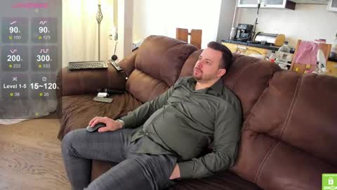Snapshot of serdron_ chatting on May 14, 5:25 am Alisha Kevin online show from May 14, 5:25 am