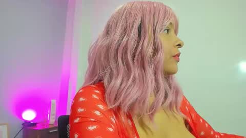 Serena online show from November 18, 12:31 pm