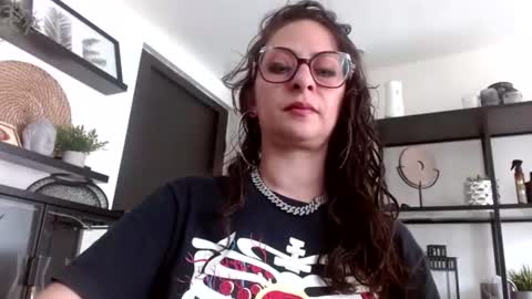 Snapshot of serena_xyz chatting on July 3, 5:30 pm Serena Xyz online show from July 3, 5:30 pm